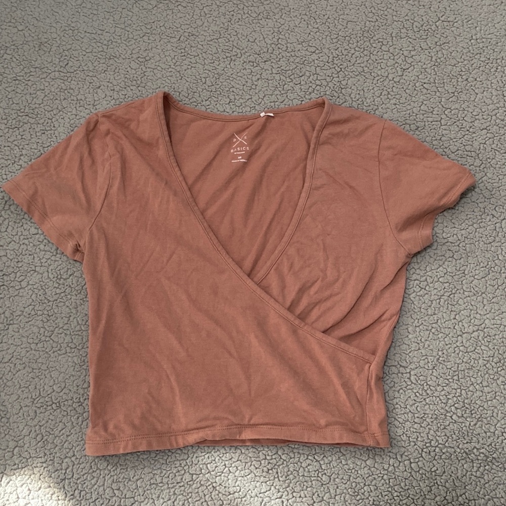 Crisscross t shirt